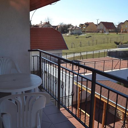 Villa Nova Hévíz Esterno foto