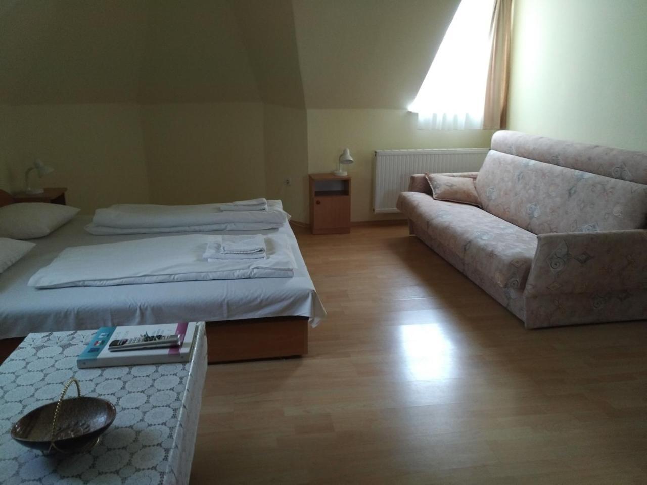 Villa Nova Hévíz Esterno foto